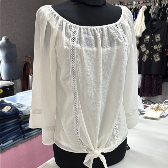 AGB Elegant White Lined Women's Top With Bell Sleeves - Picture 1 of 9